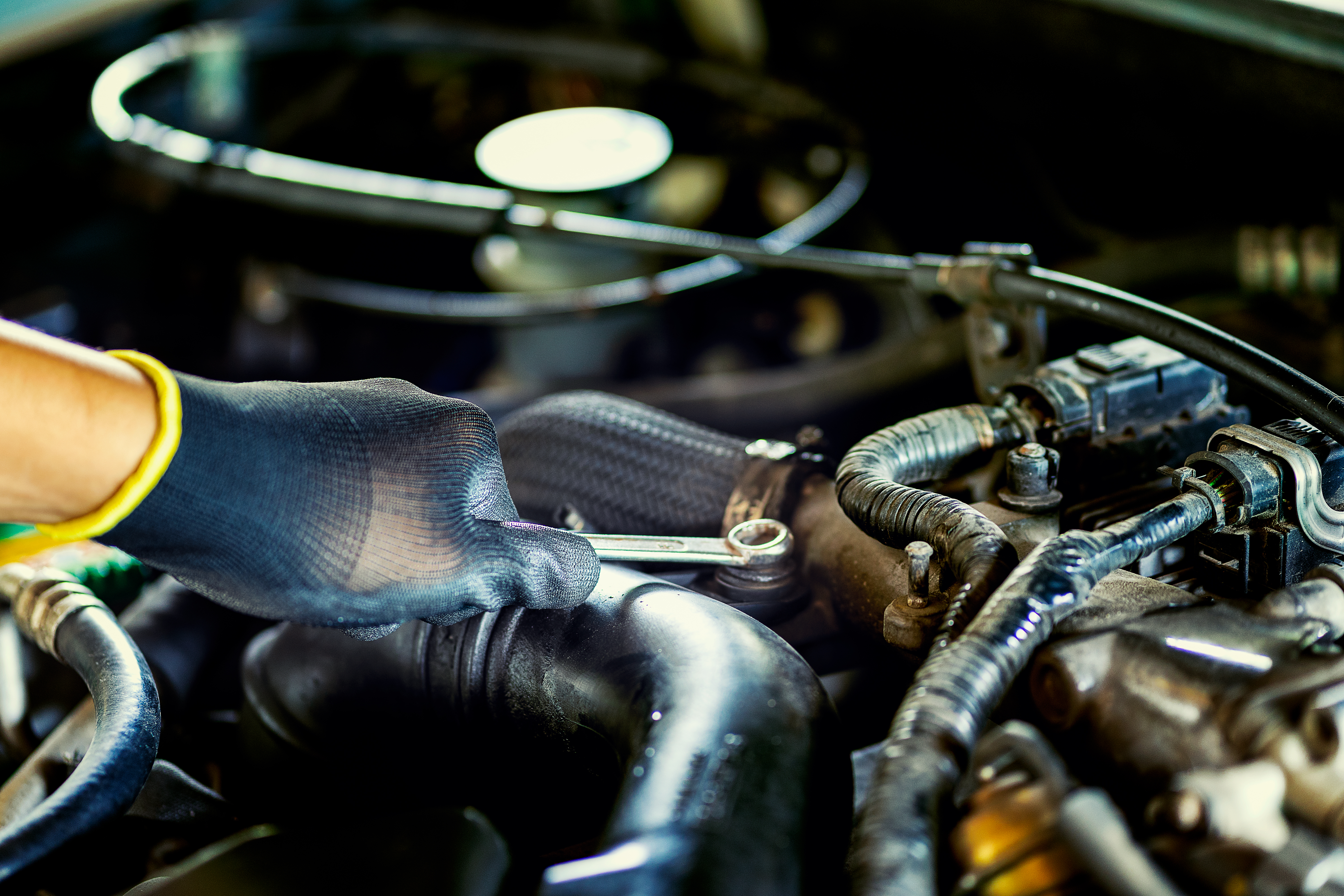 Diesel-truck-repair-turbo-rebuild-engine-repair-injector-upgrade-suspension-lift-4x4-repair-mechanic-repairing-ford-chevy-dodge-pure-adrenaline-performance